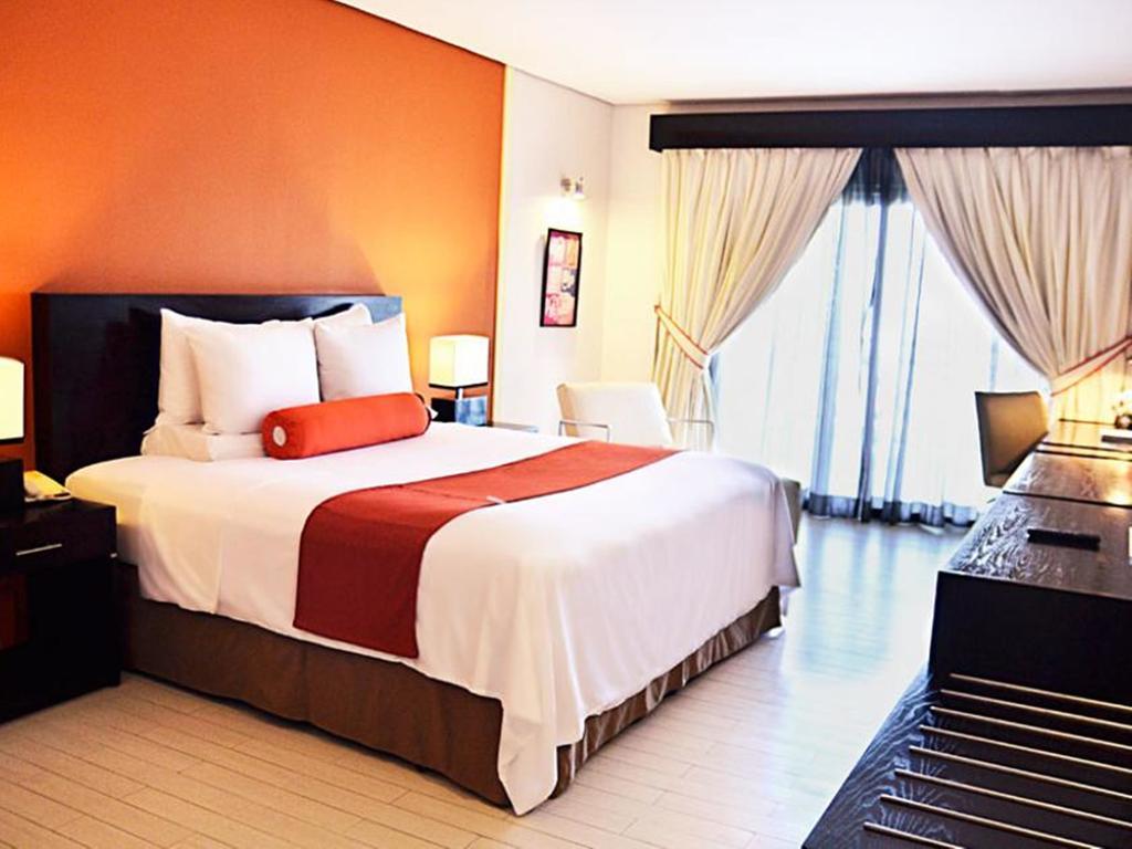 Thunderbird Resorts - Poro Point San Fernando City  Екстер'єр фото